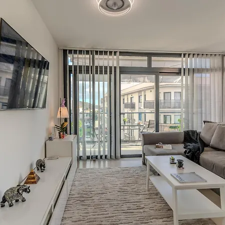The Korner, Adeje Renovated Flat Апартаменты Адехе