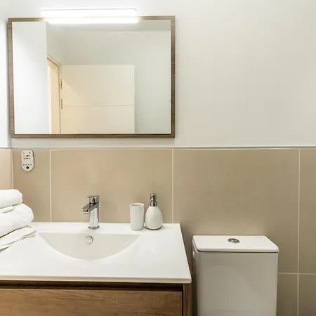 The Korner, Adeje Renovated Flat Apartment *